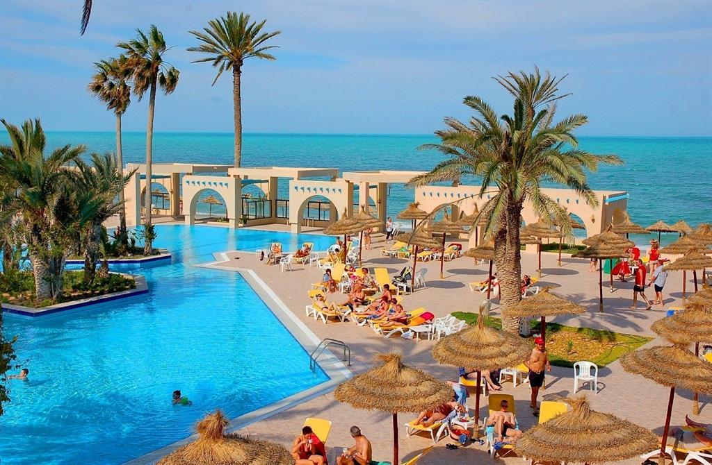 Лучшее время для отдыха в Тунисе