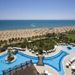 Бассейн и пляж отеля Kamelya Aishen