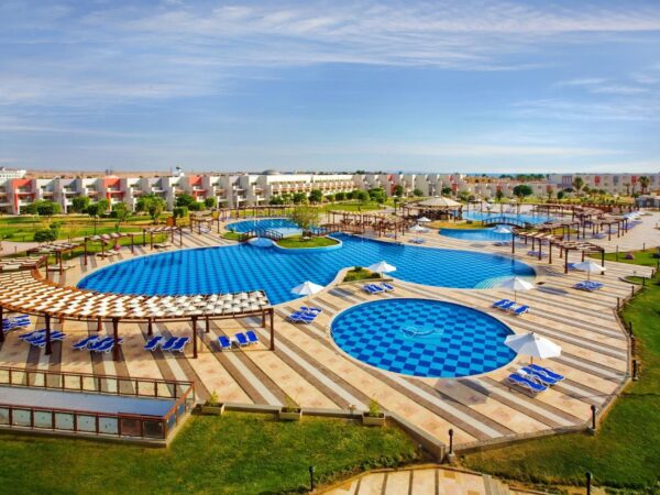 Sunrise Grand Select Crystal Bay Resort 5* бассейн