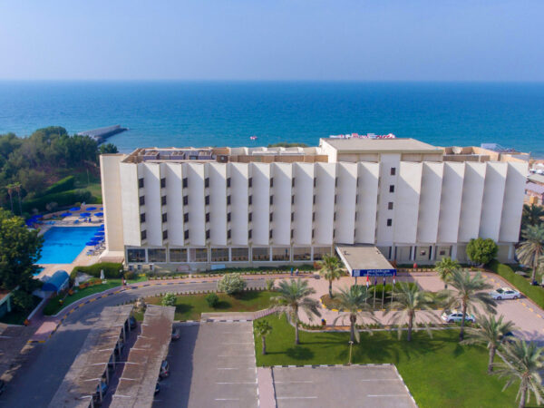 Bm Beach Hotel 4* отель